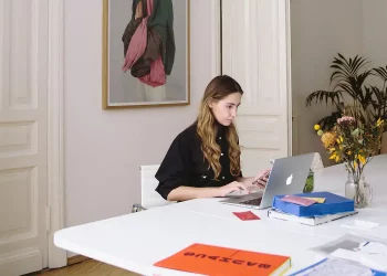 COMMUNICATION ETIQUETTE DURING YOUR JOB SEARCH